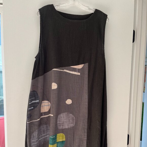 Linen Blend Sleeveless Sheath with Colorful "Mod" Inserts - Picture 1 of 9